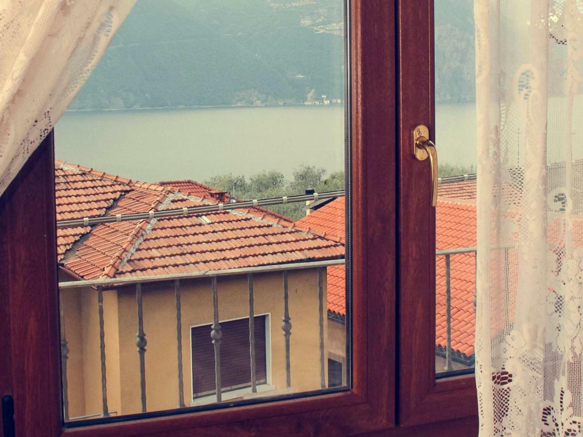 B&B Tina Monte Isola Exteriér fotografie